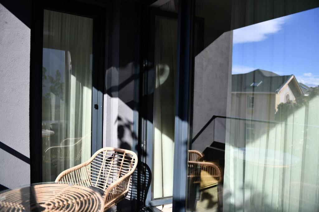 Madrid: A Modern 2-Bedroom Apartment With Parking София Екстериор снимка