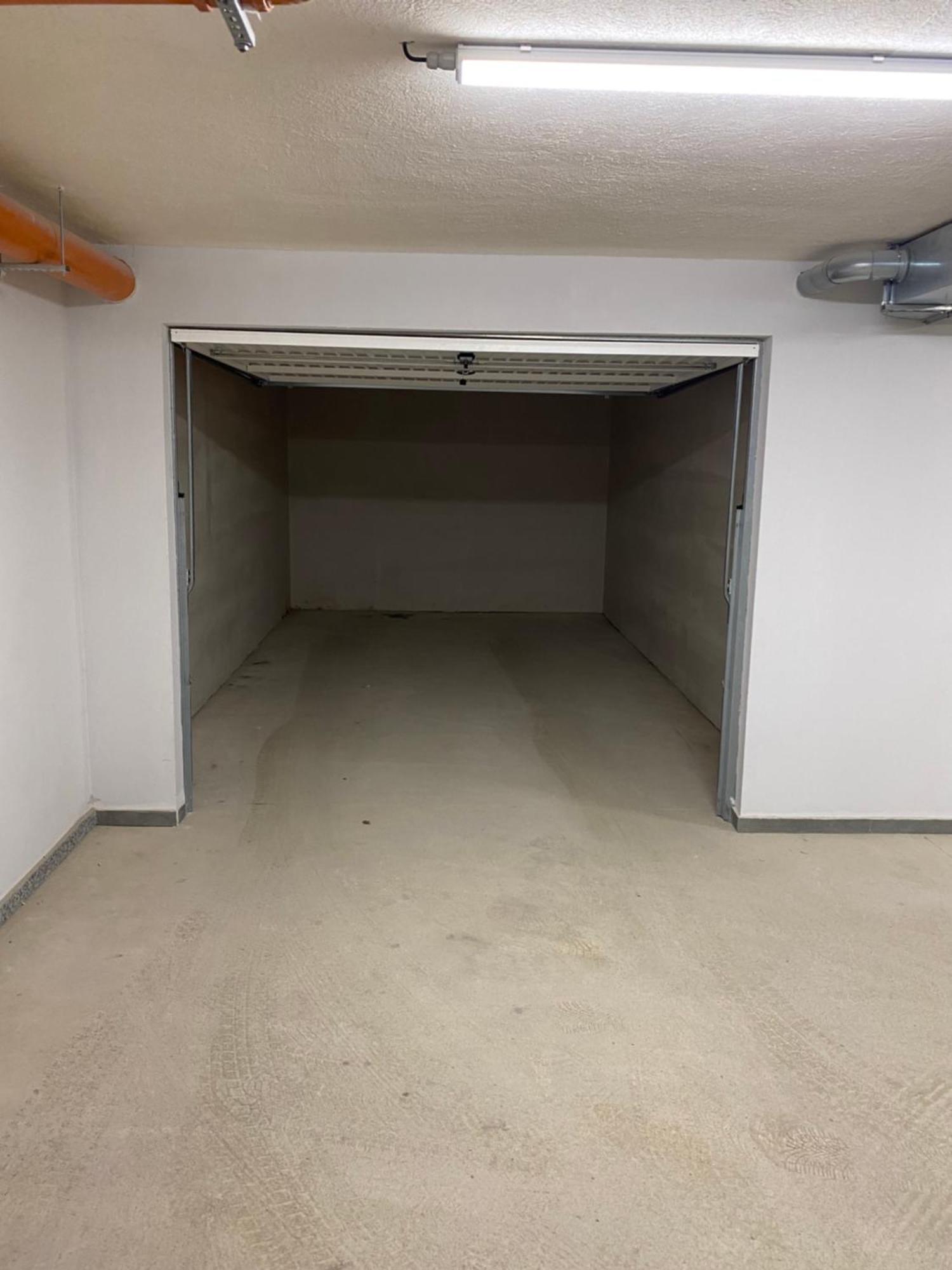 Madrid: A Modern 2-Bedroom Apartment With Parking София Екстериор снимка